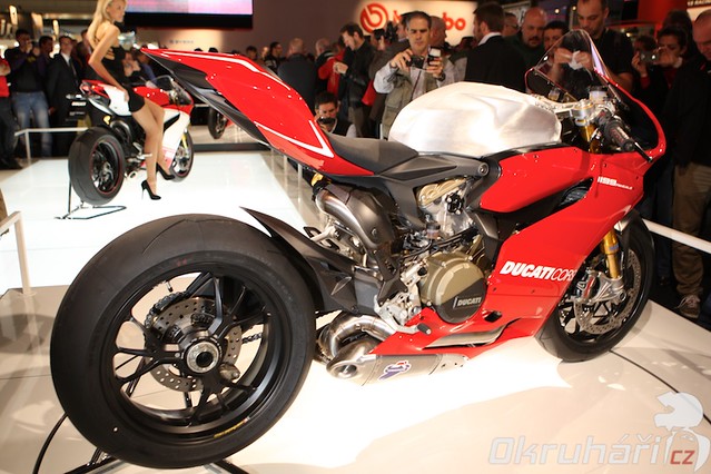 DUCATI-panigale-03